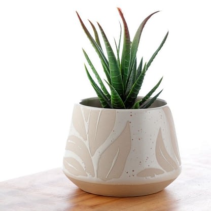 Kruka i stenkeramik med relief – Hesperantha liten - Bild 5